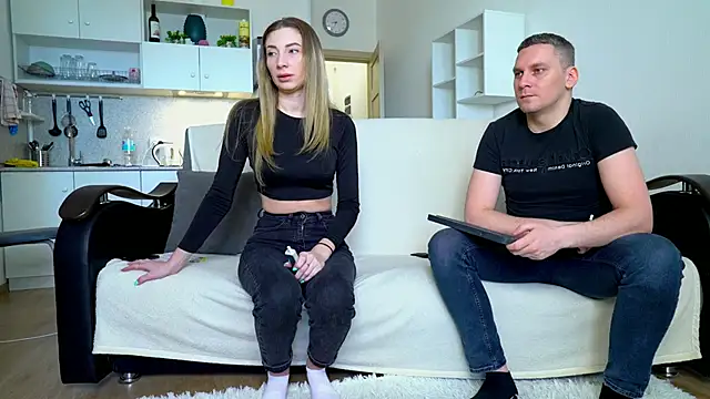 Snapshot of littlesweettifany chatting on 19, 3, 2025 littlesweettifany online show from 19, 3, 2025