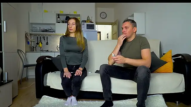 Snapshot of littlesweettifany chatting on 26, 10, 2025 littlesweettifany online show from 26, 10, 2025