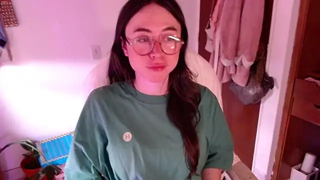 emily pearl  online show from 2, 12, 2025