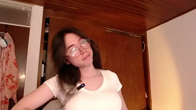 emily pearl  online show from 9, 10, 2025