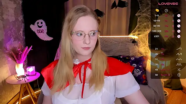 Aemilia  online show from 29, 10, 2025