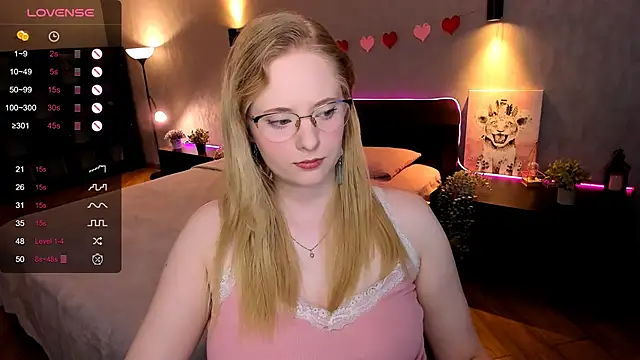 Aemilia  online show from 21, 9, 2025