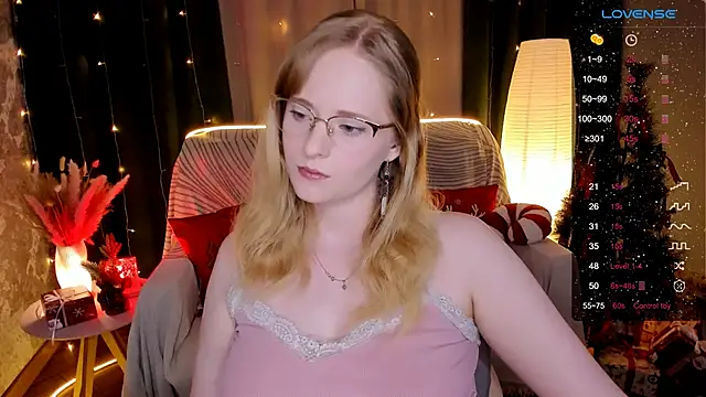 Aemilia  online show from 16, 12, 2025