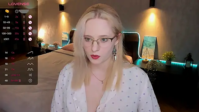 Aemilia  online show from 14, 2, 2025