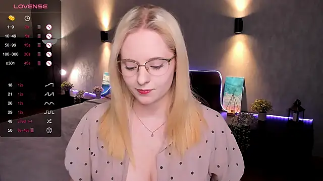 Aemilia  online show from 16, 3, 2025