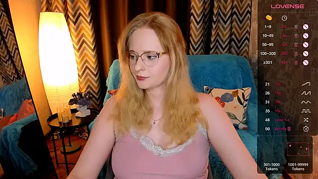 Aemilia  online show from 15, 11, 2025