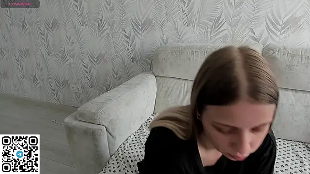 Snapshot of Alice_Halle chatting on 13, 7, 2026 Alice Halle online show from 13, 7, 2026