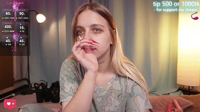 Alice Halle online show from 11, 9, 2025