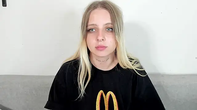 Alice Halle online show from 9, 9, 2025