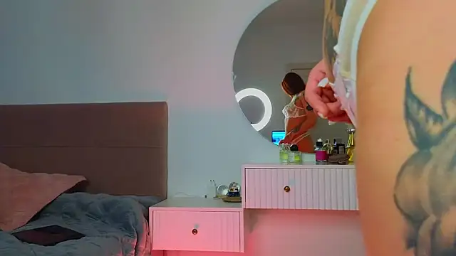 Snapshot of babilonian chatting on 3, 3, 2025 babilonian online show from 3, 3, 2025