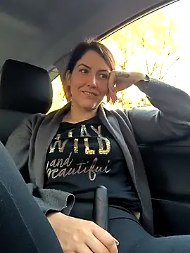 Linalicious online show from 5, 11, 2025