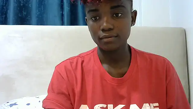 Latiffagodess online show from 7, 11, 2025