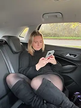 Rebeccaxxx online show from 6, 11, 2025