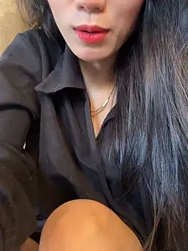 Ladygirrl22 online show from 26, 11, 2025