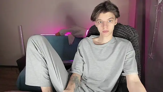 Liam sexy1 online show from 21, 3, 2025