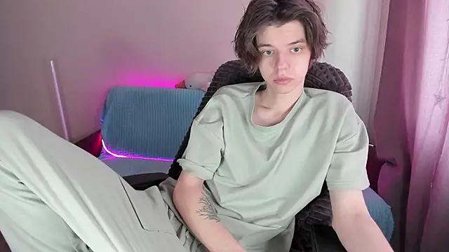 Liam sexy1 online show from 26, 2, 2025