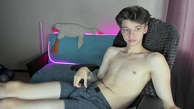 Liam sexy1 online show from 13, 10, 2025