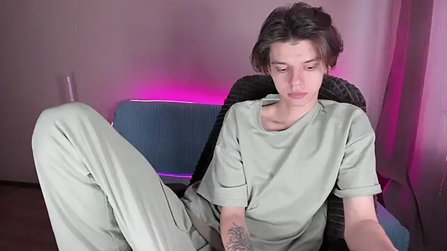 Liam sexy1 online show from 21, 2, 2025