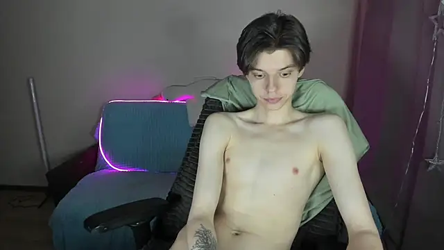 Liam sexy1 online show from 18, 3, 2025