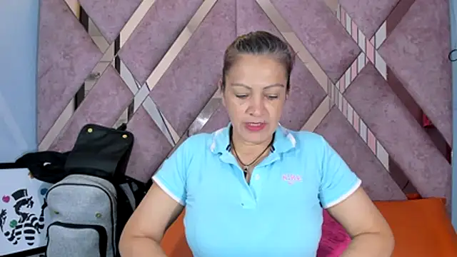 Mulan sexy01 online show from 13, 5, 2026