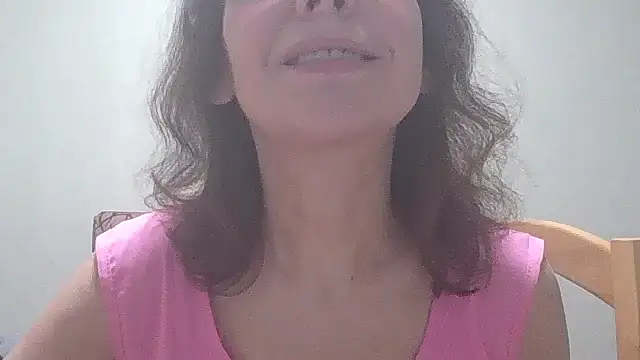 Snapshot of HollyJewel chatting on 24, 2, 2025 HollyJewel online show from 24, 2, 2025