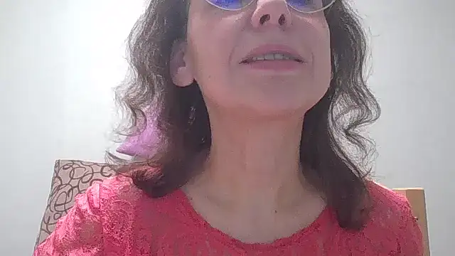 Snapshot of HollyJewel chatting on 11, 3, 2025 HollyJewel online show from 11, 3, 2025