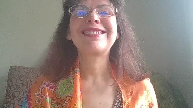 Snapshot of HollyJewel chatting on 25, 5, 2026 HollyJewel online show from 25, 5, 2026