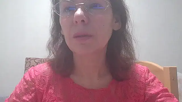 Snapshot of HollyJewel chatting on 21, 2, 2025 HollyJewel online show from 21, 2, 2025