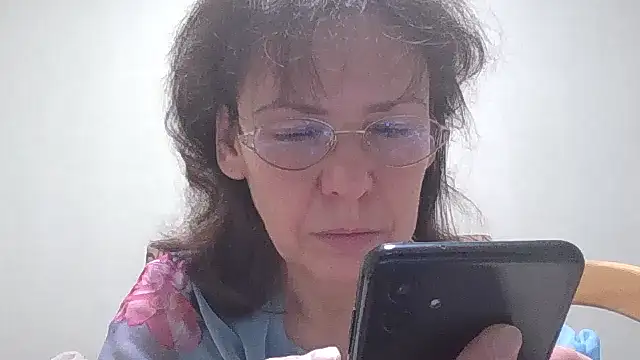 Snapshot of HollyJewel chatting on 12, 3, 2025 HollyJewel online show from 12, 3, 2025