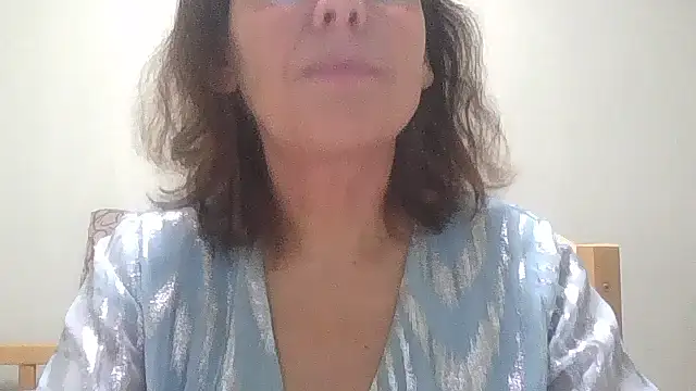 Snapshot of HollyJewel chatting on 18, 11, 2025 HollyJewel online show from 18, 11, 2025