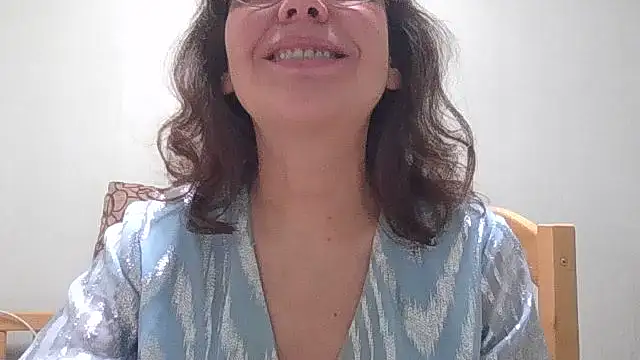 HollyJewel online show from 5, 3, 2026