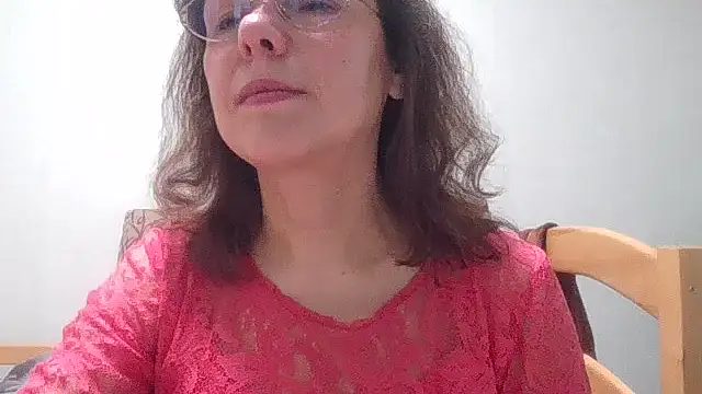 Snapshot of HollyJewel chatting on 17, 4, 2026 HollyJewel online show from 17, 4, 2026