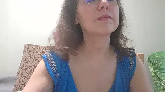 Snapshot of HollyJewel chatting on 15, 6, 2026 HollyJewel online show from 15, 6, 2026
