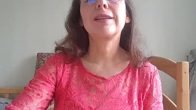 HollyJewel online show from 8, 4, 2026