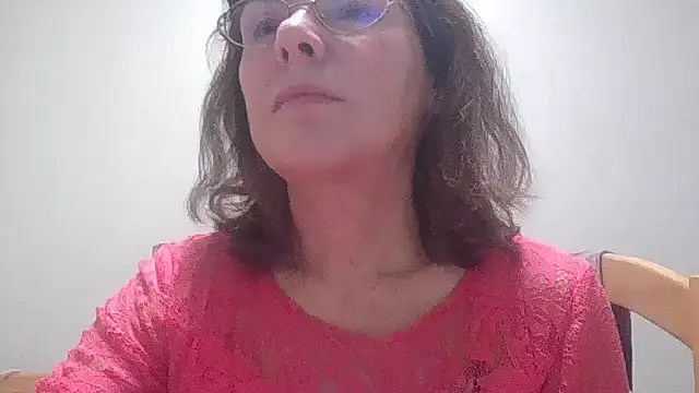 Snapshot of HollyJewel chatting on 12, 11, 2025 HollyJewel online show from 12, 11, 2025