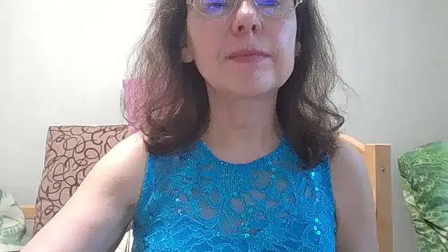 Snapshot of HollyJewel chatting on 18, 6, 2026 HollyJewel online show from 18, 6, 2026