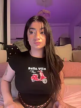 ZoeZayd online show from 1, 4, 2026