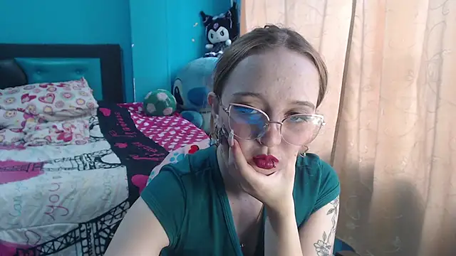 Liaroberts1 online show from 18, 3, 2025