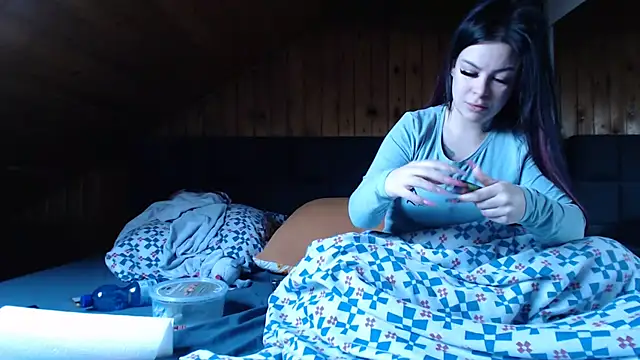 BoeseMoni1998 online show from 18, 12, 2025