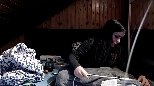 BoeseMoni1998 online show from 12, 3, 2025