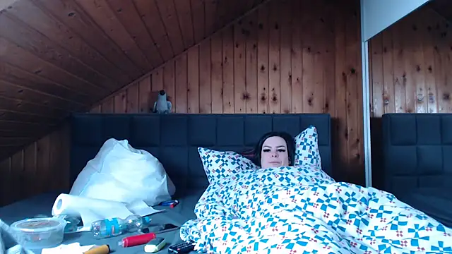 BoeseMoni1998 online show from 9, 9, 2025