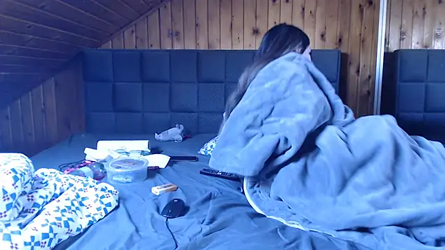 BoeseMoni1998 online show from 21, 3, 2025