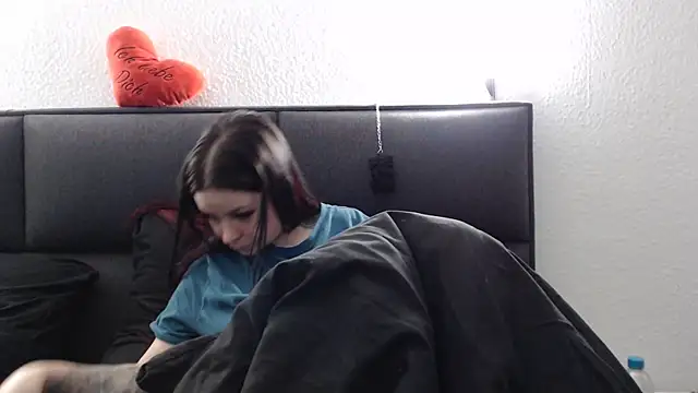 BoeseMoni1998 online show from 18, 5, 2026