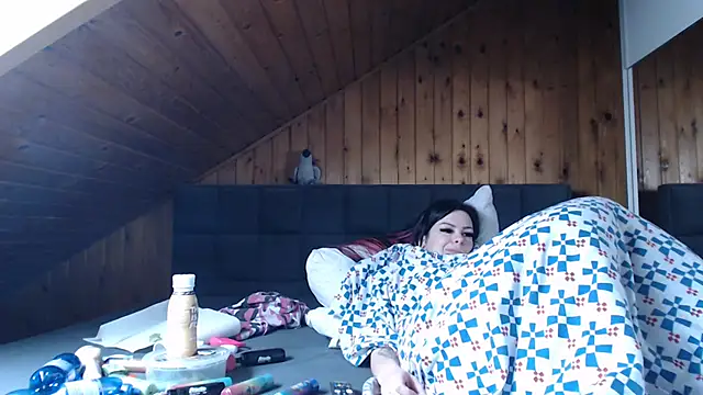 BoeseMoni1998 online show from 8, 11, 2025