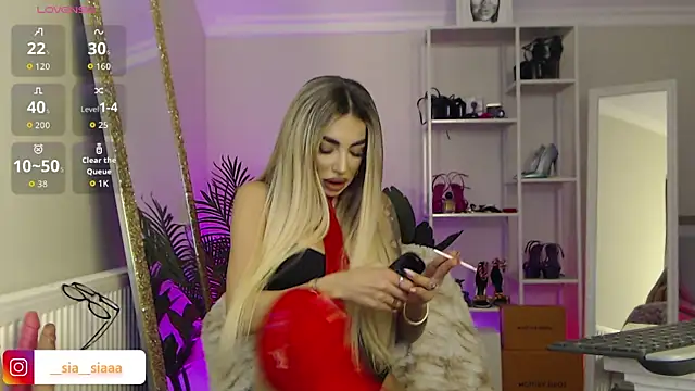 ArianaArianna online show from 4, 4, 2026