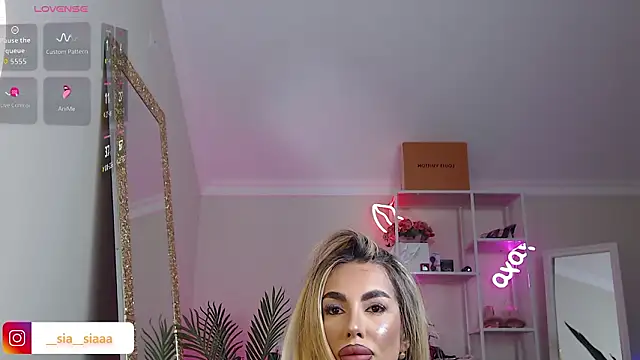 ArianaArianna online show from 5, 3, 2026