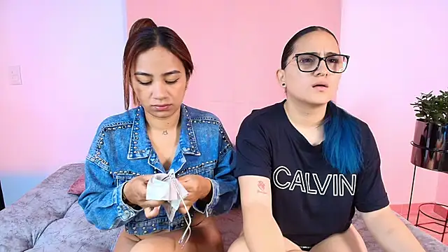 Jules n Gia online show from 29, 10, 2025