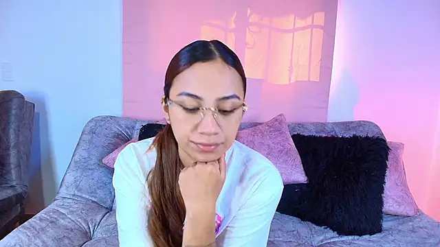 Jules n Gia online show from 22, 11, 2025