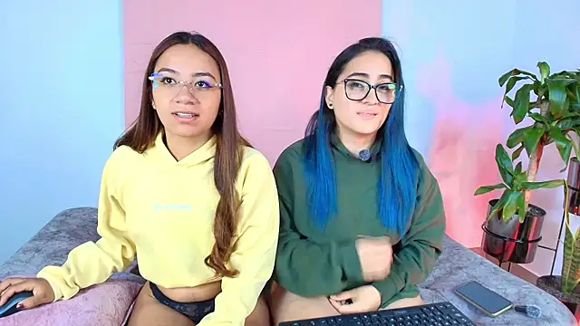 Jules n Gia online show from 30, 9, 2025