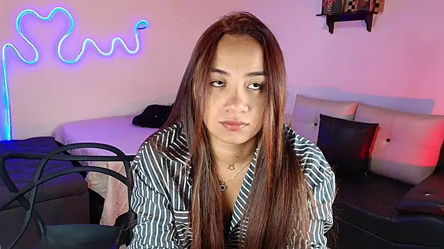 Jules n Gia online show from 8, 3, 2025